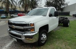 Chevrolet Silverado 3500 tyres