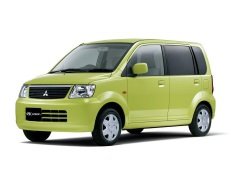 三菱　H81W M2 ekワゴン　シビエ　左右セット 三菱 H81W M2 ekワゴン シビエ 左右セット 自動車カタログ収集記