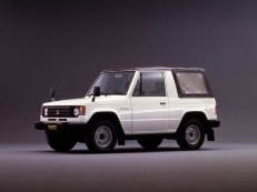 三菱　パジェロ　パーツカタログ (簡易版) '82.4～ (L040シリーズ) 三菱パジェロ(L040系型)のカタログ｜THE BLENDのブログ｜THE