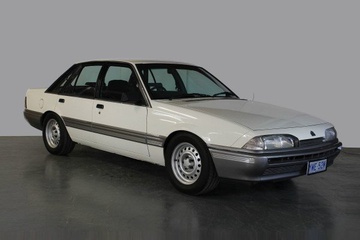 Holden Commodore - Specs of rims, tires, PCD, offset for each year and ...