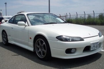 日産 シルビア VII (S15) [1999 .. 2002] - ホイール＆タイヤサイズ