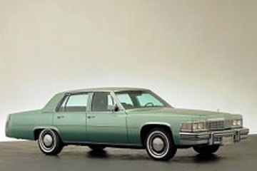 1984 キャデラック ドゥビル - ホイール＆タイヤサイズ、PCD