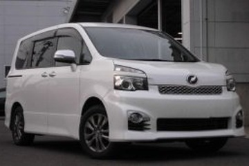 Toyota Voxy II (R70) Facelift (2010–2013) — Wheel & Tire Sizes