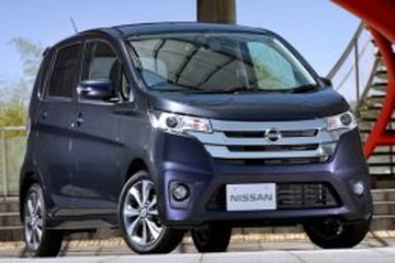 2014年式日産 デイズ — ホイール・タイヤサイズ、PCD、オフセット