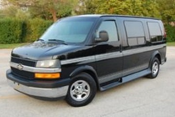 2003 シボレー エクスプレス1500 - ホイール＆タイヤサイズ、PCD