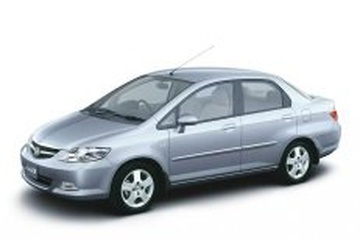 ホンダ シティ - 各年式と世代のリム仕様、タイヤ仕様、PCD