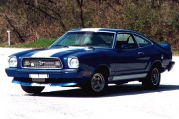 1978 フォード マスタング - ホイール＆タイヤサイズ、PCD、オフセット