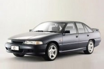 Holden Commodore - Specs of rims, tires, PCD, offset for each year and ...