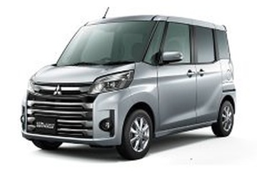 2019 三菱 eKスペース カスタム - ホイール＆タイヤサイズ、PCD