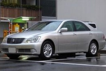 2003 トヨタ クラウン ロイヤル - ホイール＆タイヤサイズ、PCD