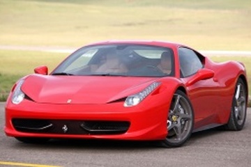 2009 フェラーリ 458イタリア - ホイール＆タイヤサイズ、PCD
