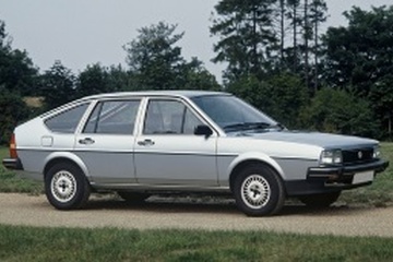 Volkswagen Passat B2 [1980 .. 1985] Hatchback, 5d
