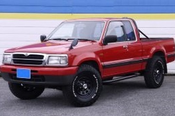 1997 マツダ プロシード - ホイール＆タイヤサイズ、PCD、オフセット