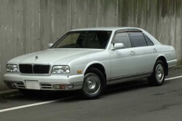 シーマページ 1992 日産 シーマ - ホイール＆タイヤサイズ、PCD、オフセット、および