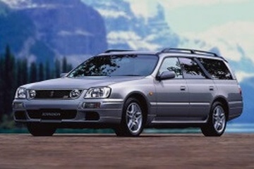 Nissan Stagea I Facelift Estate