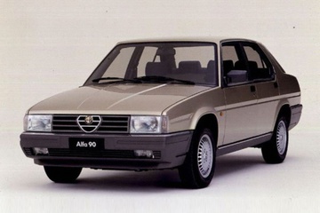 Alfa Romeo 90 162A Sedan