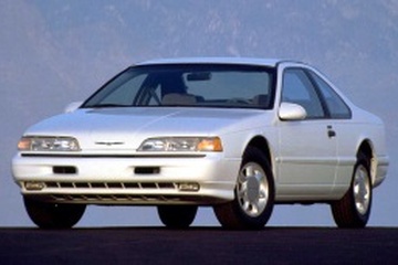 1995 フォード サンダーバード - ホイール＆タイヤサイズ、PCD