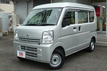 日産 NV100クリッパー - 各年式と世代のリム仕様、タイヤ仕様、PCD 