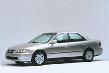 CDアコード？ ホンダ アコード VI (CG/CH) [1998 .. 2003] - ホイール＆タイヤ